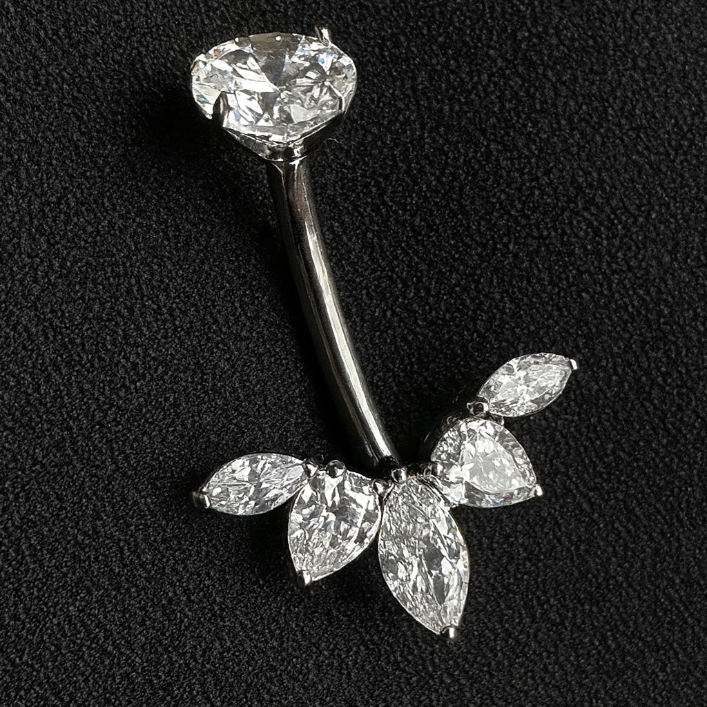 T126-NAVEL LUXURY