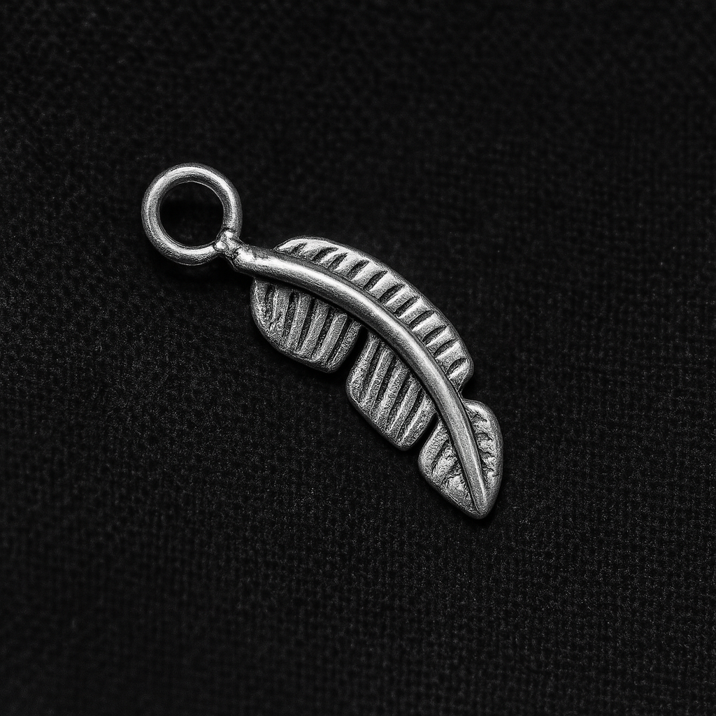 T115-CHARM FEATHER